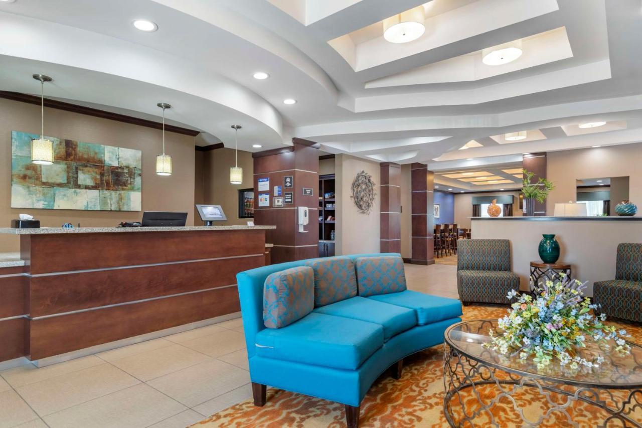 Best Western Plus Longhorn Inn & Suites Luling Esterno foto