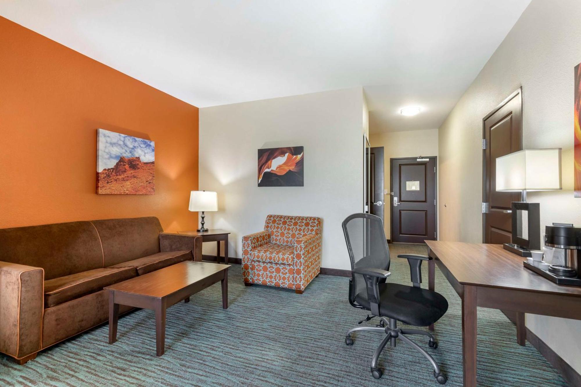 Best Western Plus Longhorn Inn & Suites Luling Esterno foto