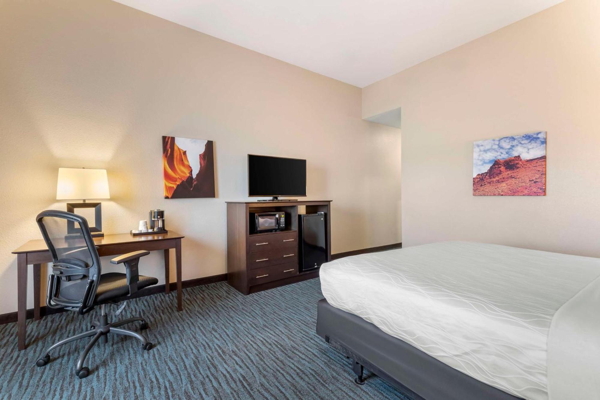 Best Western Plus Longhorn Inn & Suites Luling Esterno foto